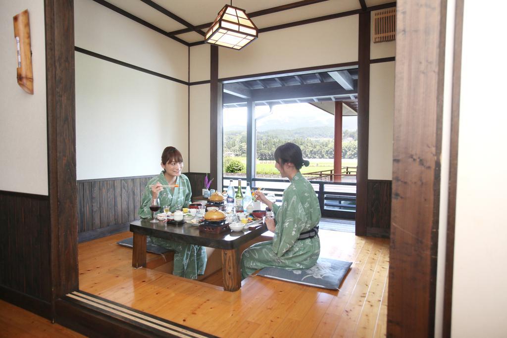 Tawarayama Onsen Ryokan Minawa Minamiaso Bagian luar foto